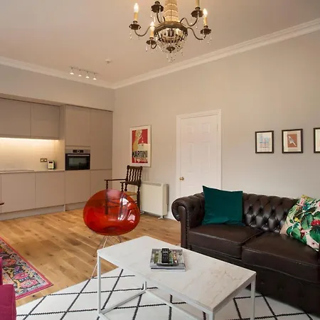 1 Bed Georgian Apartment In Bath City Centre Exterior photo